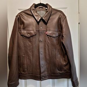 Xl Levi's Brown real leather trucker jacket